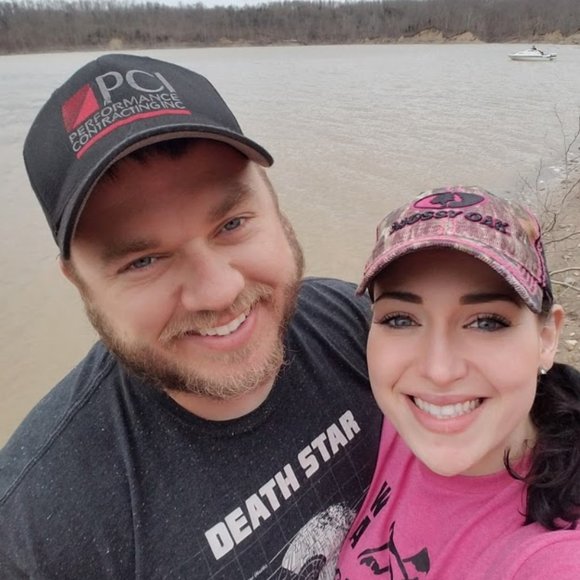 MEET YOUR POSHER - Picture 7 of 9